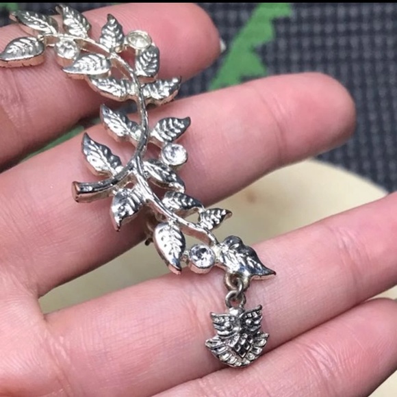 🦉 Owl’s Vineyard Ear Cuff 🦉 - Picture 4 of 6